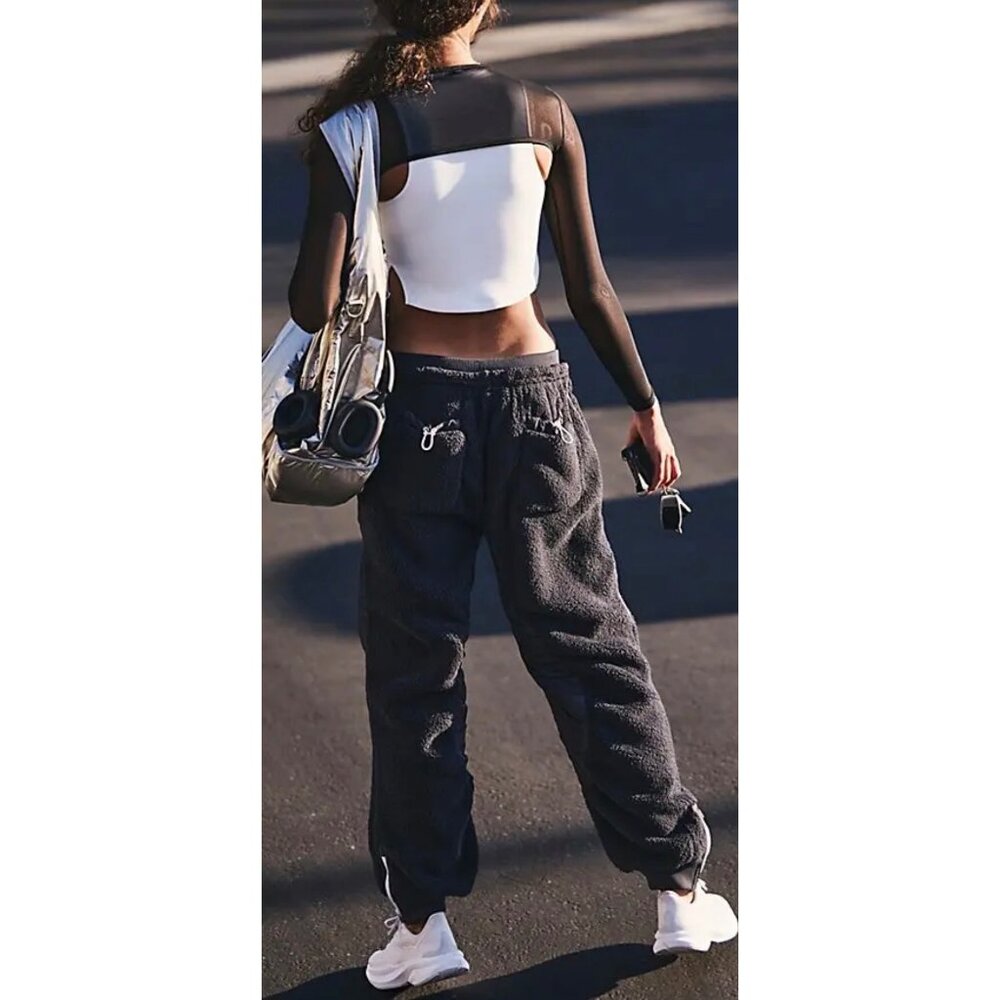 Free People Sundown Fleece Pants In Black Size Medium New - Picture 6 of 16
